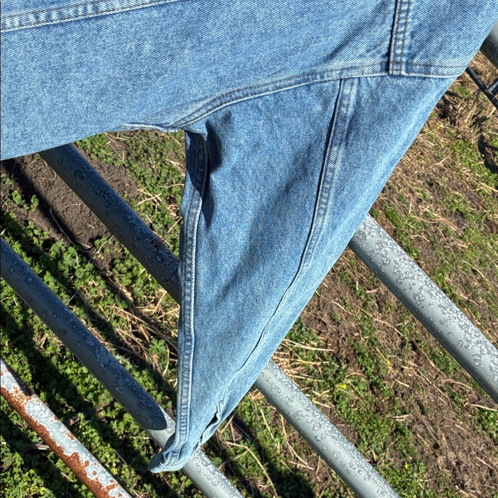 Authentic Harley-Davidson Blue Denim Jacket, Size M with pin included - Picture 8 of 14